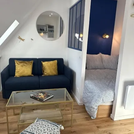 Tiny House Pigalle Love Story Parijs